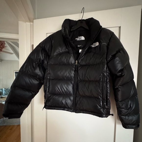 NEW The North Face Women’s 2000 Retro Nuptse Jacket in TNF Black/Recycled Down - Picture 7 of 11